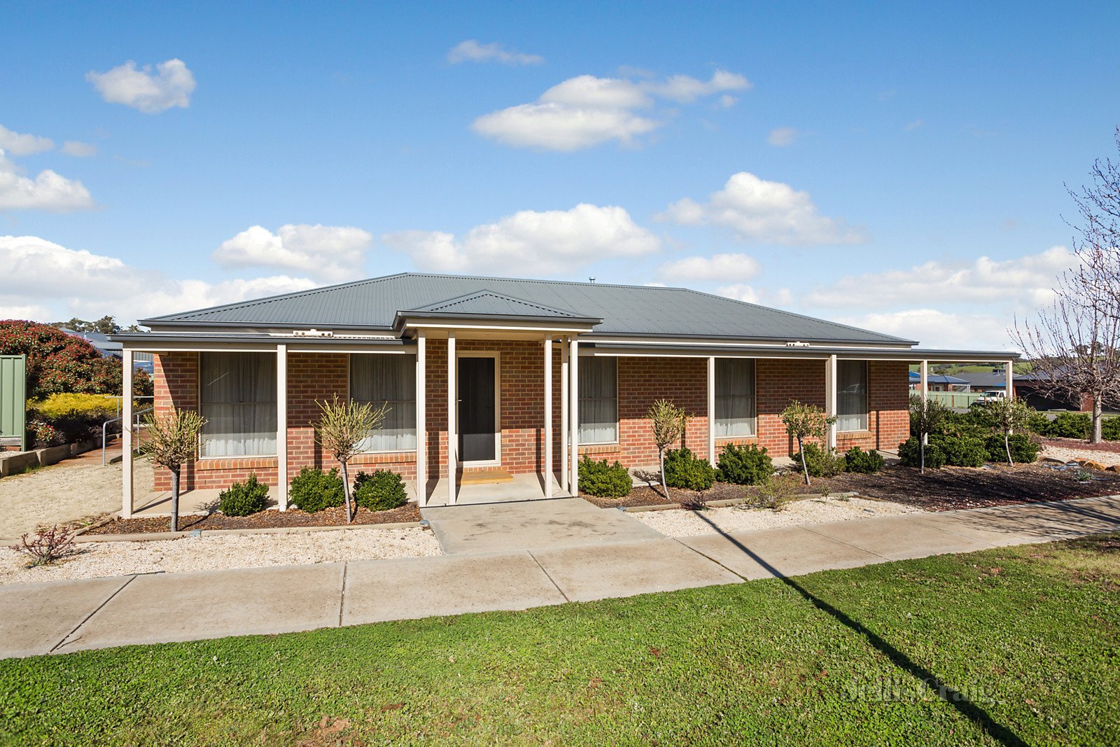 21 Newell Court, Campbells Creek image 1