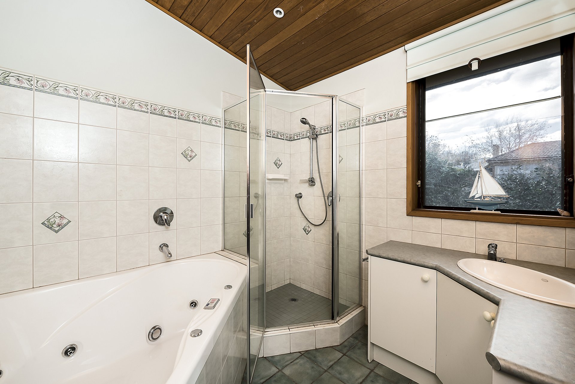 Property Gallery Thumbnail 5