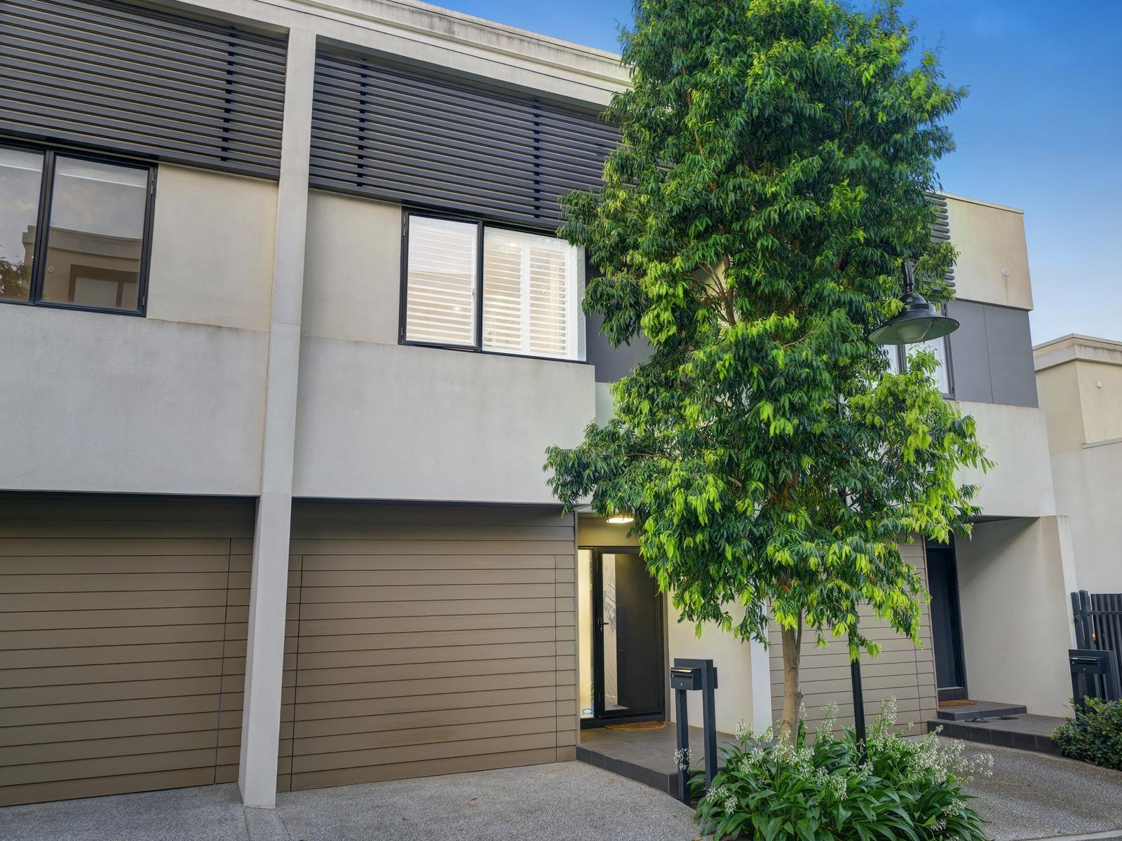 21 Norfolk Place, Malvern image 2