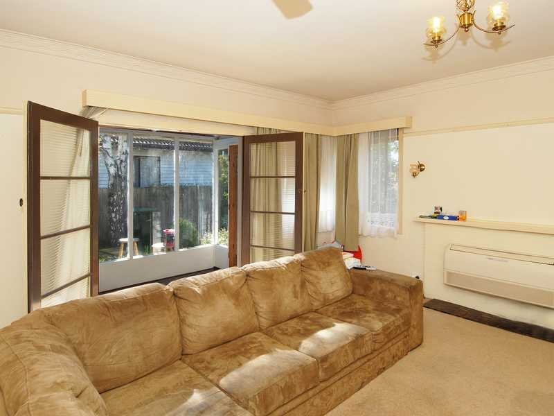 21 Norwood Street, Herne Hill image 2
