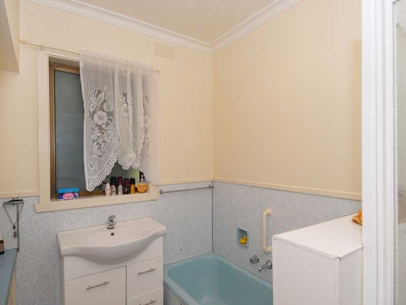 21 Norwood Street, Herne Hill image 5