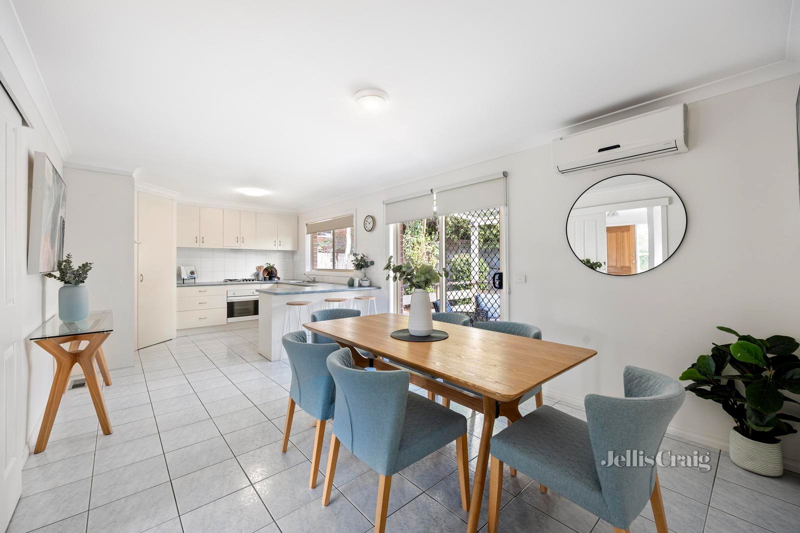 2/1 Notlen Street, Ringwood image 3