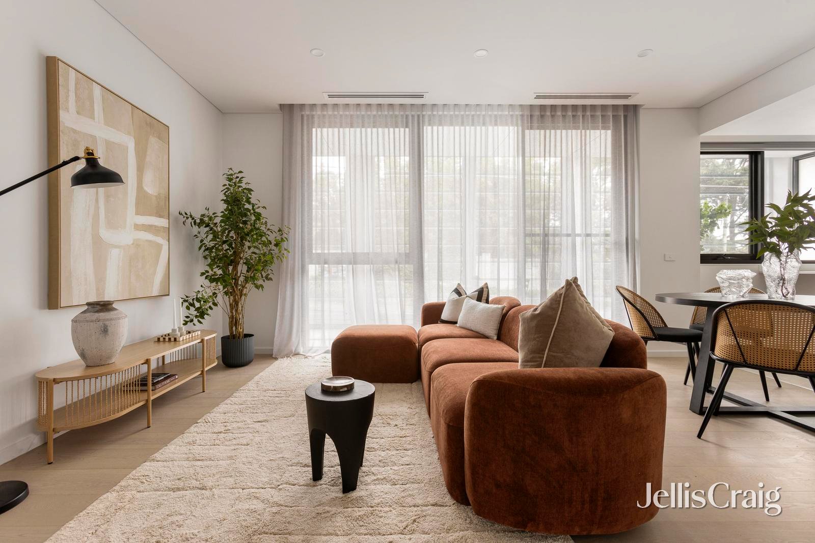2/1 Old Heidelberg Road, Alphington image 1