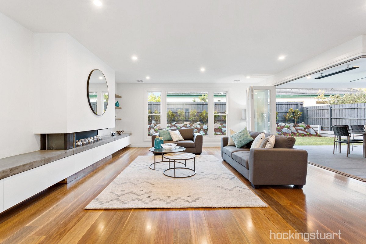21 Owen Street, Mitcham image 3