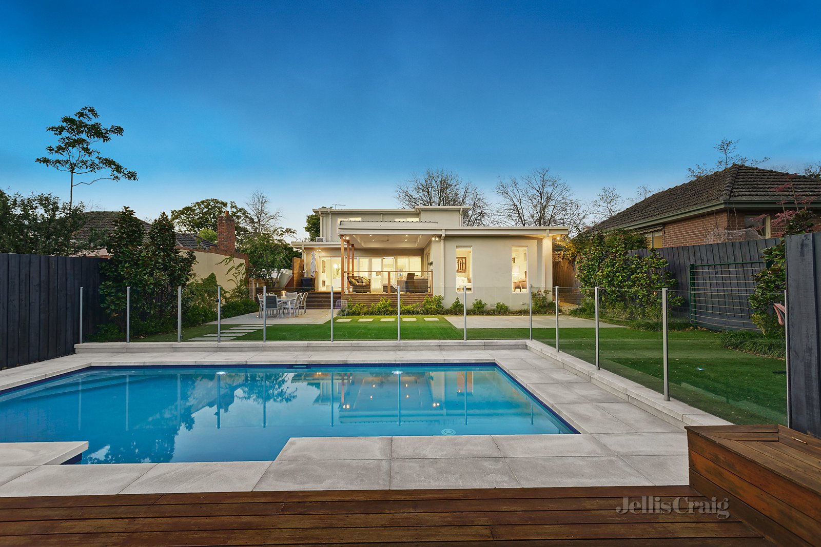 21 Park Road, Surrey Hills image 11