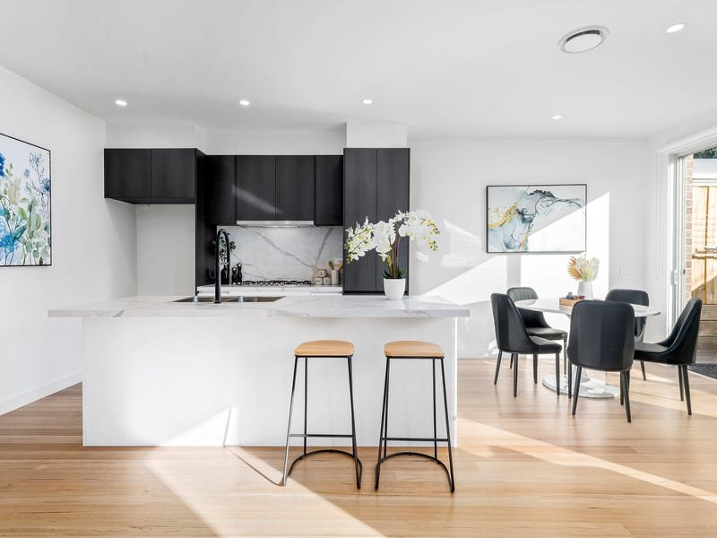 Property Gallery Thumbnail 3