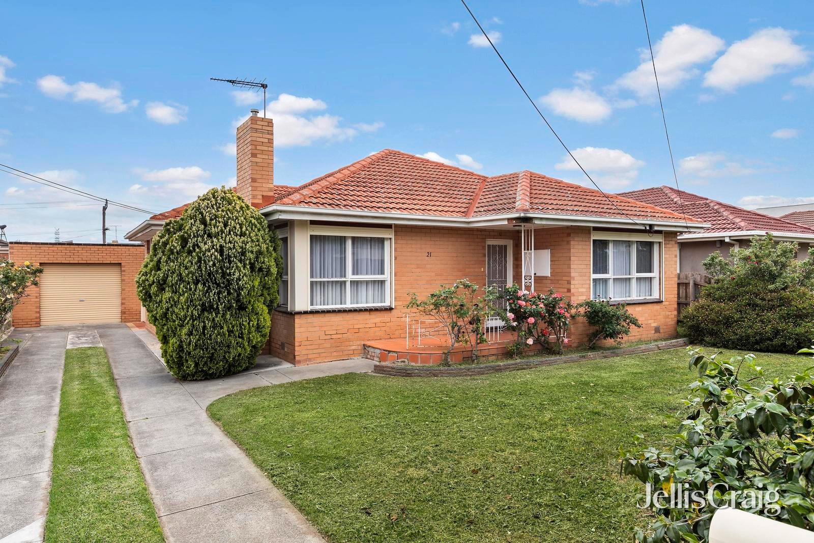 21 Paul Avenue, Keilor East image 1