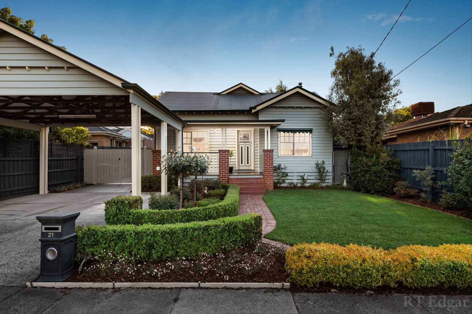 Property Gallery - Main Image