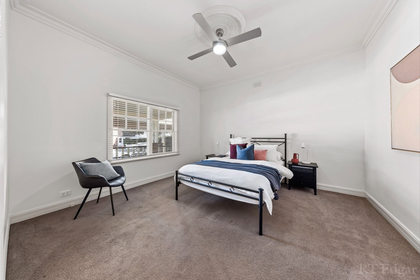 Property Gallery Thumbnail 12