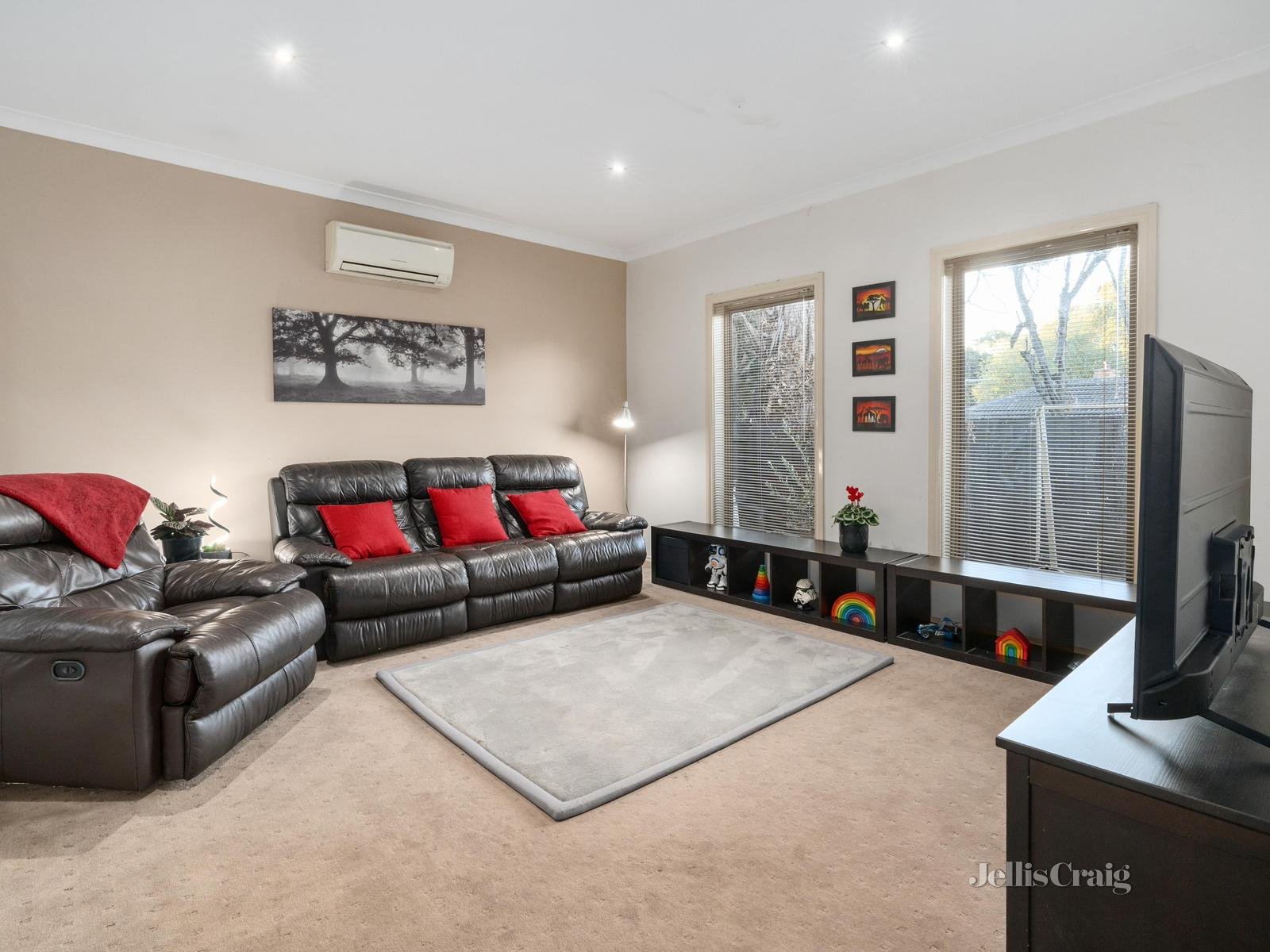 2/1 Pentlowe Avenue, Templestowe Lower image 2