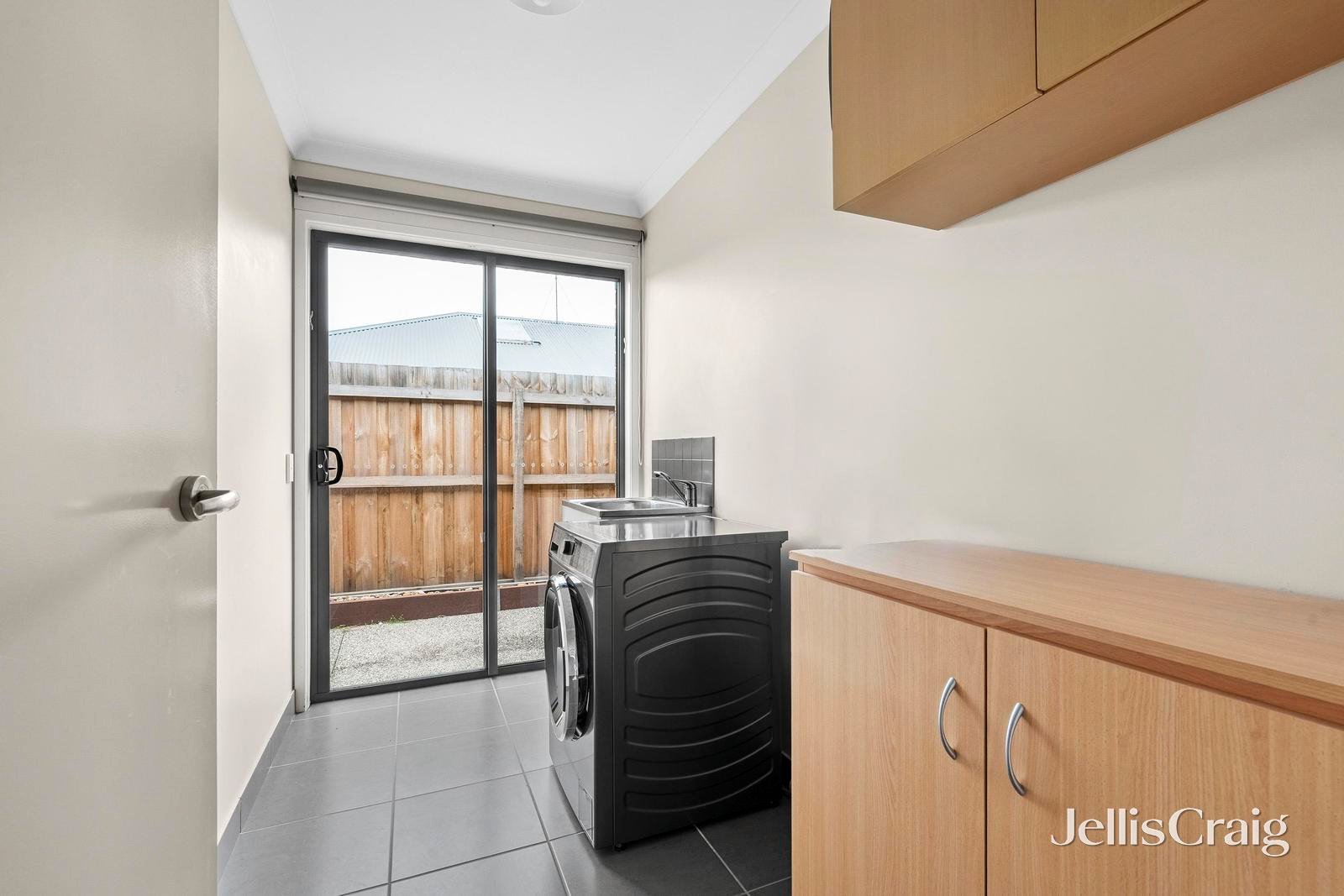 21 Pollard Drive, Leopold image 12