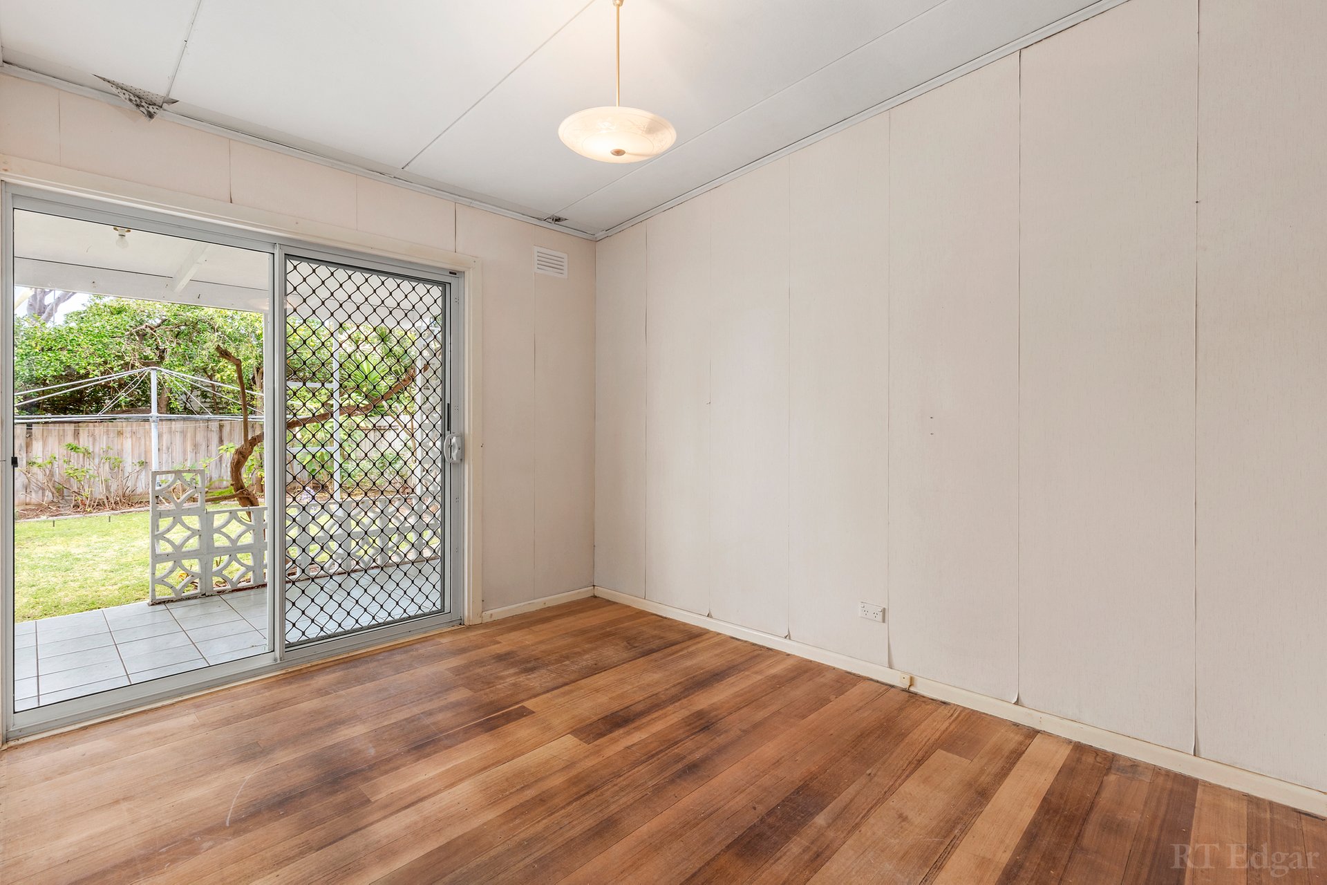 Property Gallery Thumbnail 7