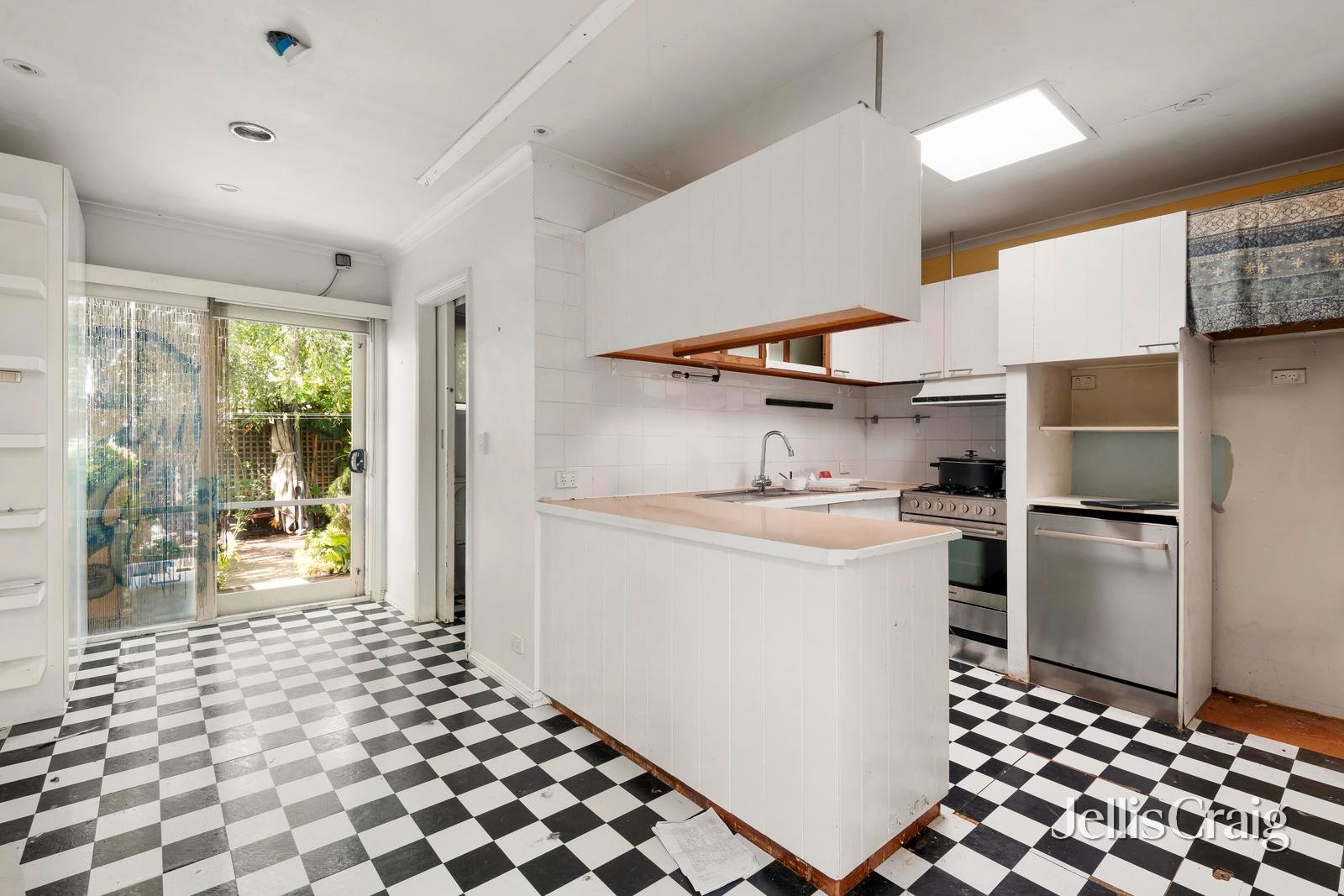 21 Reed Street, Albert Park image 3