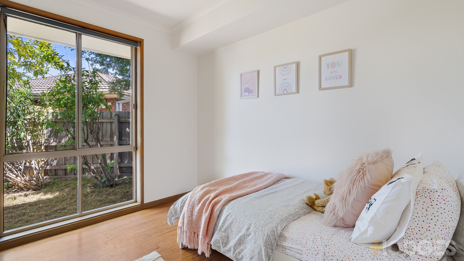 2 / 1 Regis Close Werribee