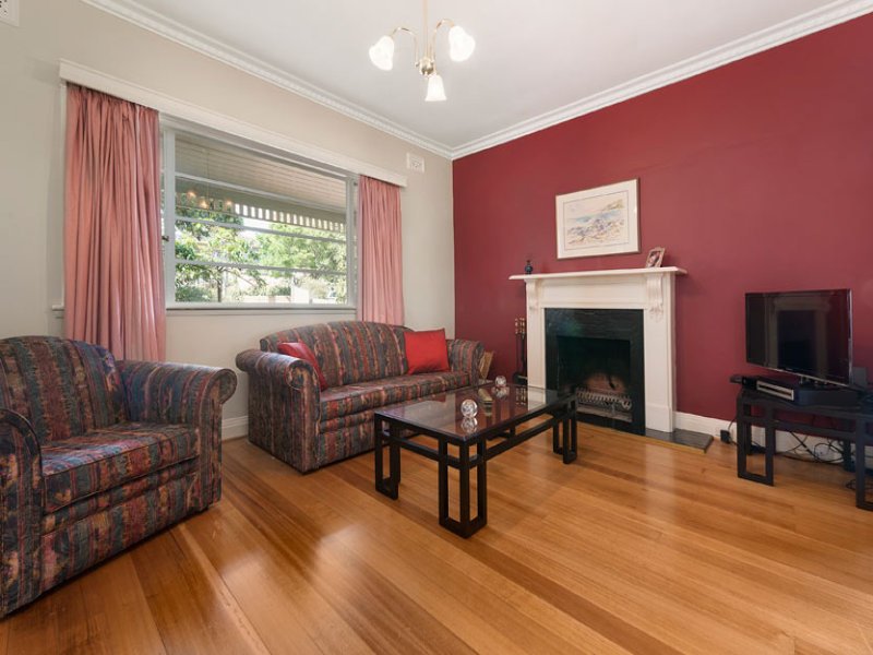 21 Renown Street, Bentleigh image 3