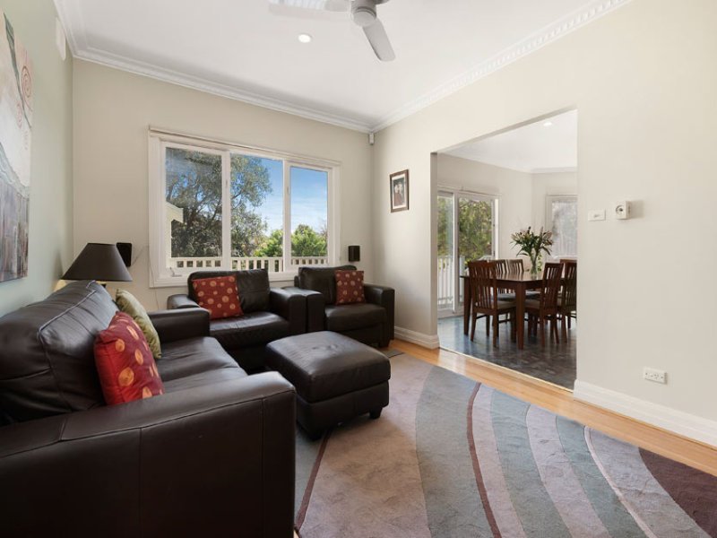 21 Renown Street, Bentleigh image 6
