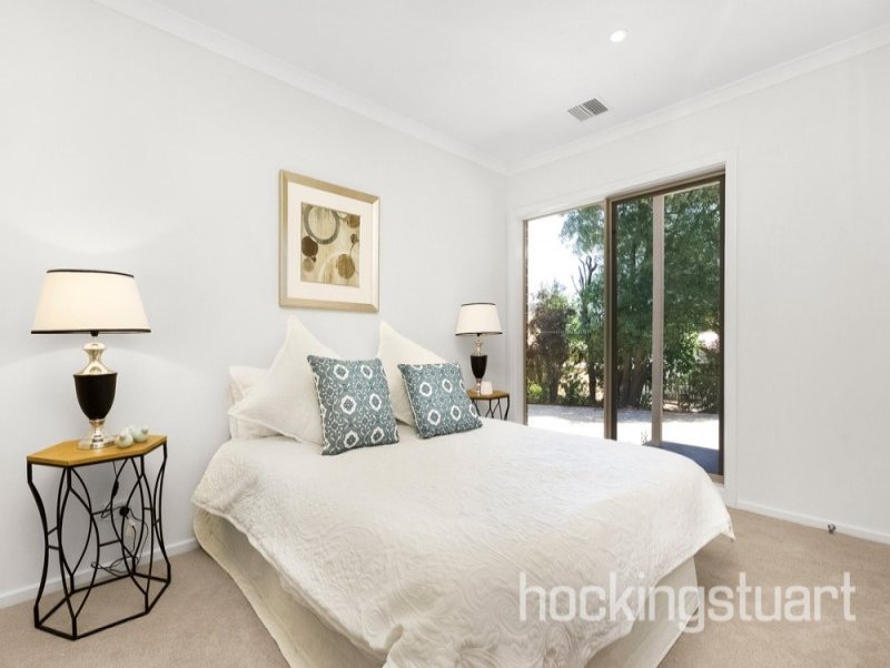 2/1 Richard Street, Box Hill North image 4