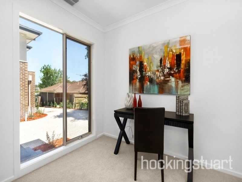 2/1 Richard Street, Box Hill North image 6