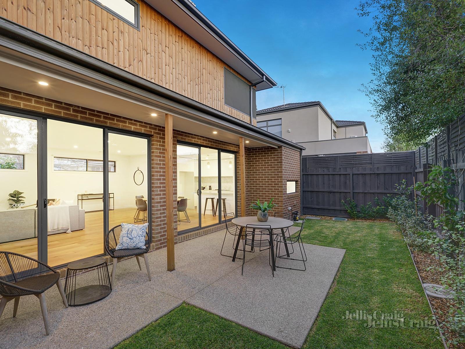 2/1 Romney Close, Moorabbin image 13