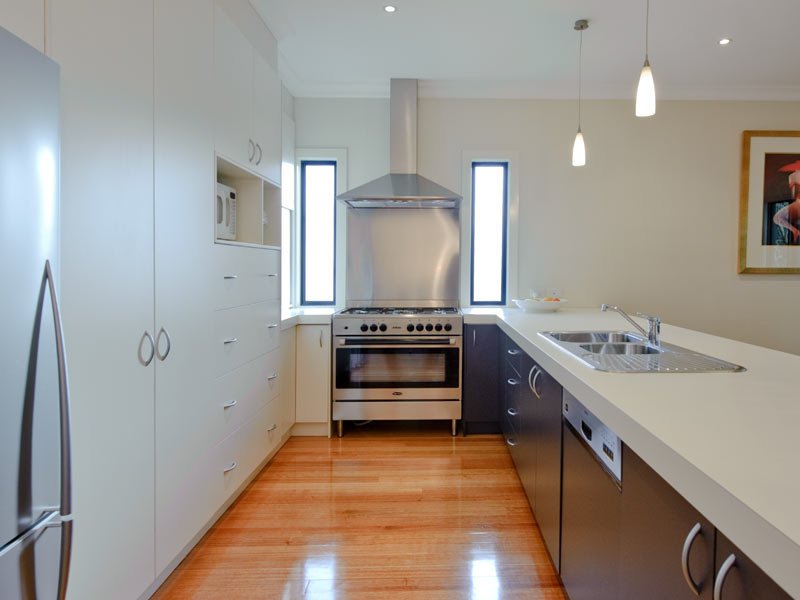 21 Rose Avenue, Surrey Hills image 4