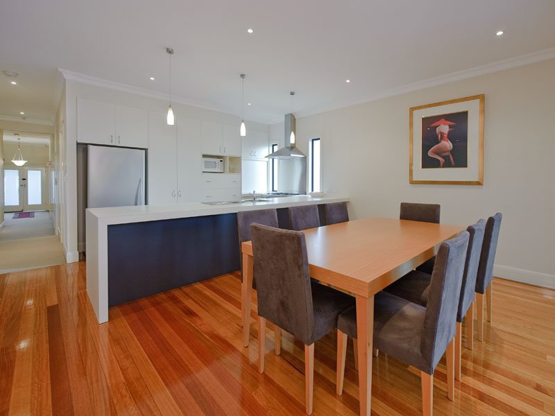 21 Rose Avenue, Surrey Hills image 5