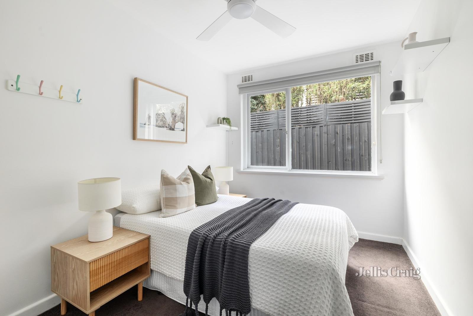 2/1 Rothesay Avenue, Elwood image 4