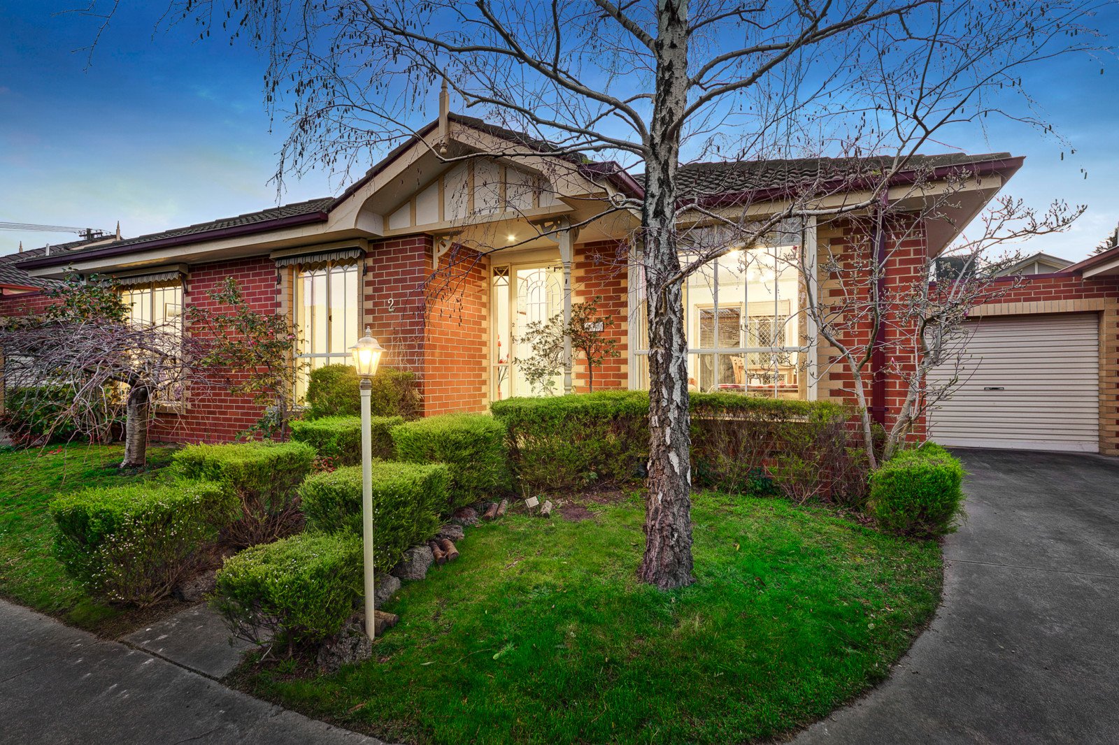 2/1 Rupert Street, Mitcham image 1