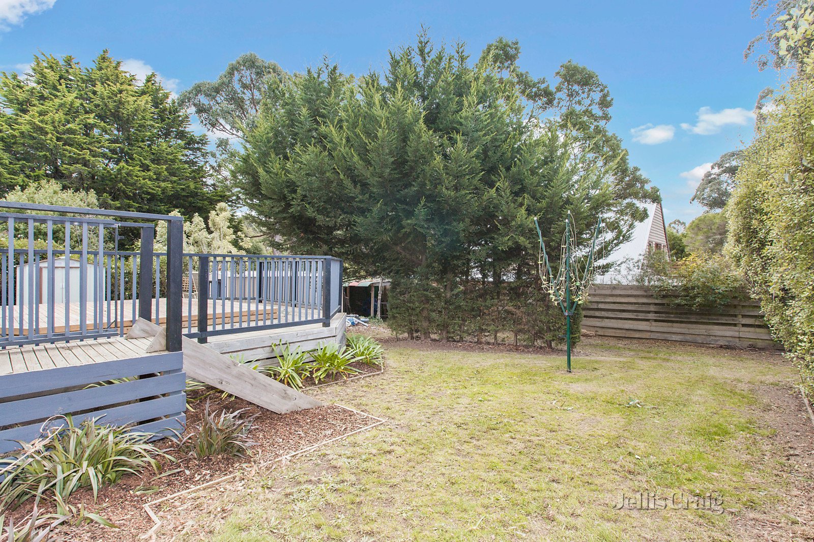 21 South Road, Woodend image 5