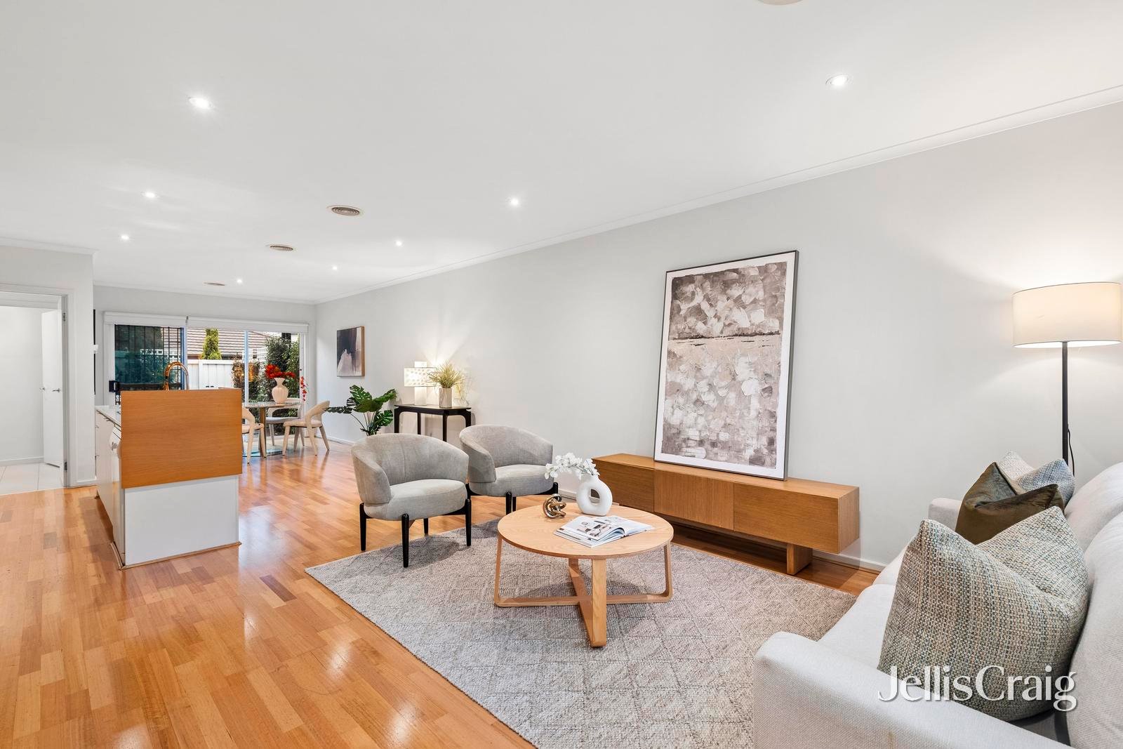 21 Southampton Drive, Mulgrave image 2