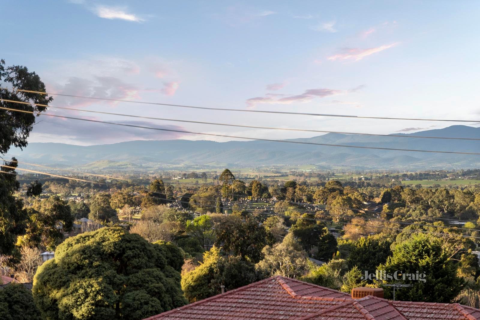 21 St Andrews Drive, Chirnside Park image 8