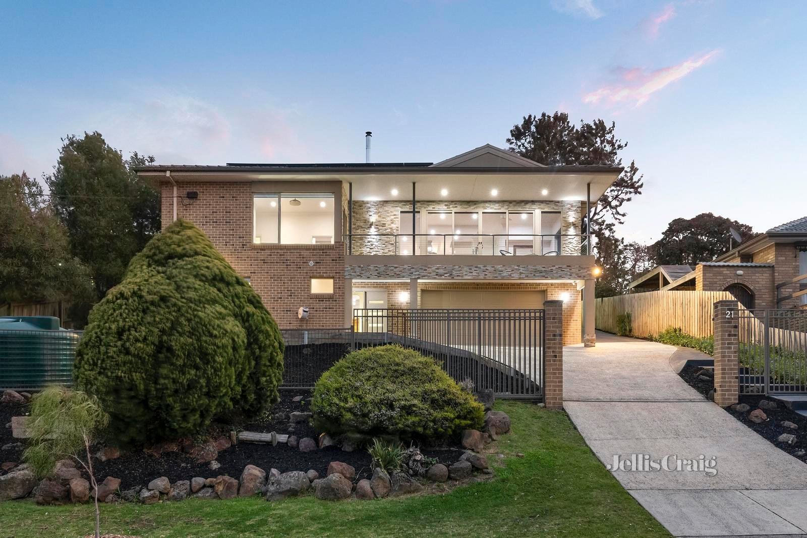 21 St Andrews Drive, Chirnside Park image 21