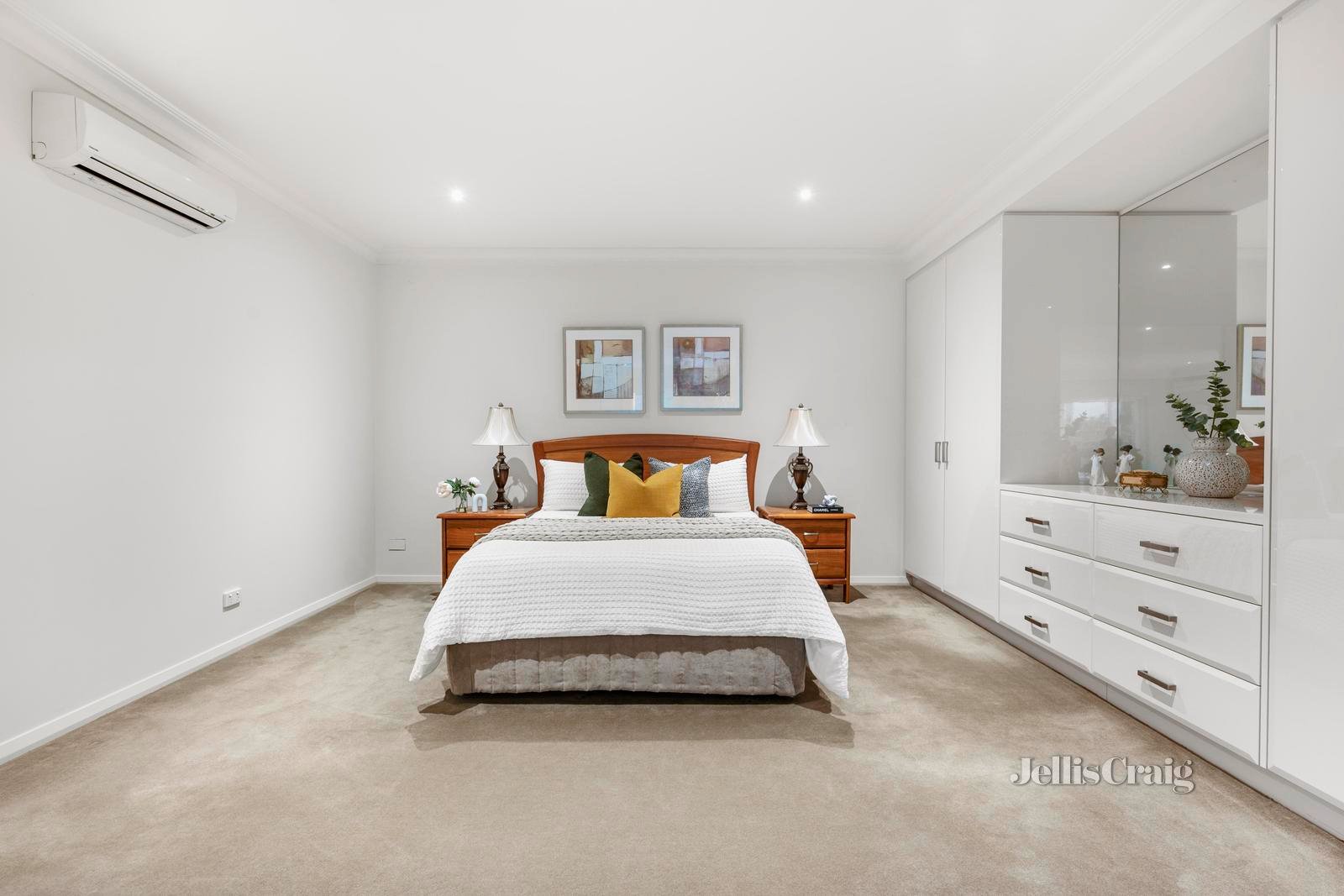 21 Stirling Crescent, Glen Waverley image 10