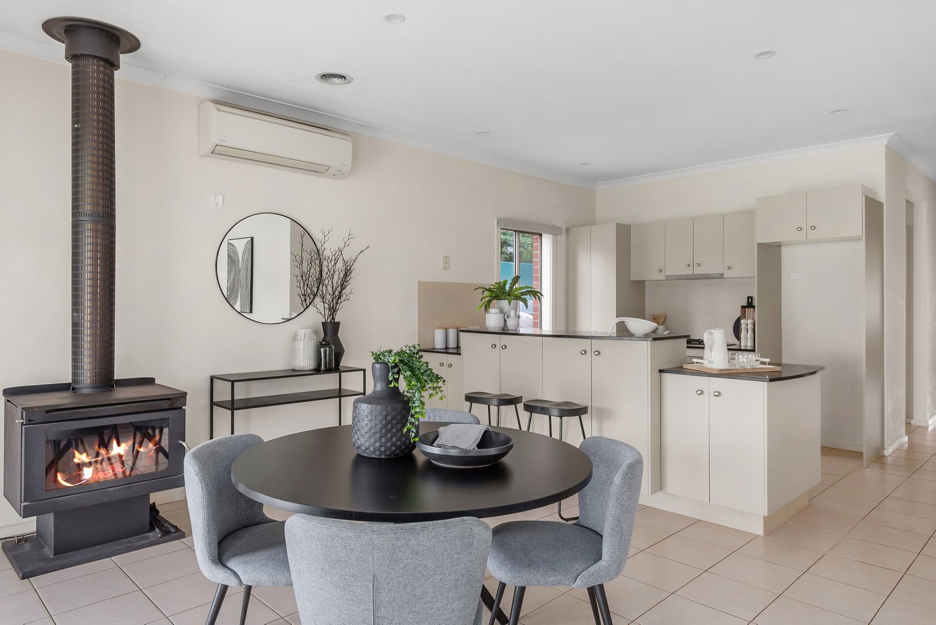 Property Gallery Thumbnail 2