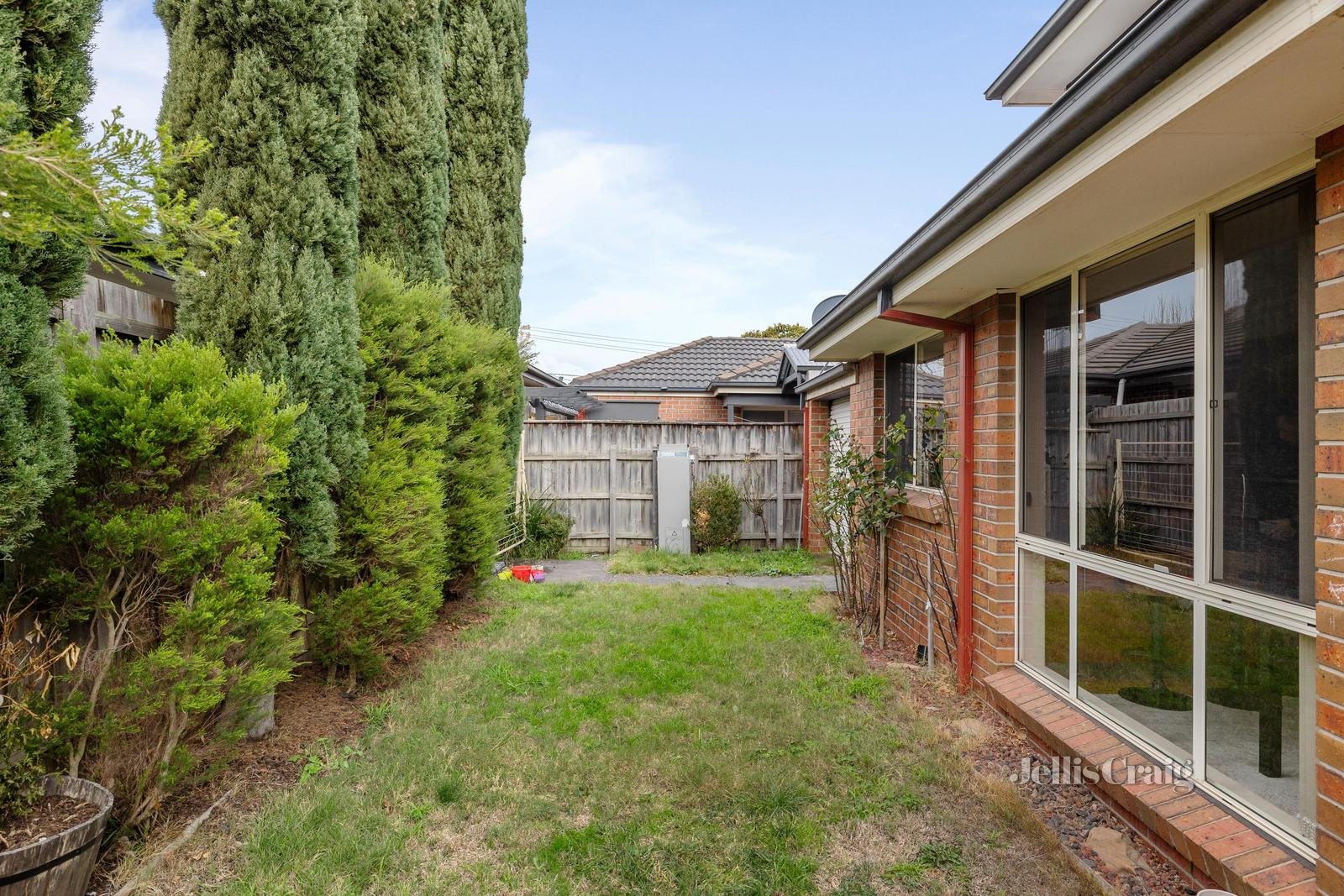 2/1 Sunburst Street, Oakleigh East image 7