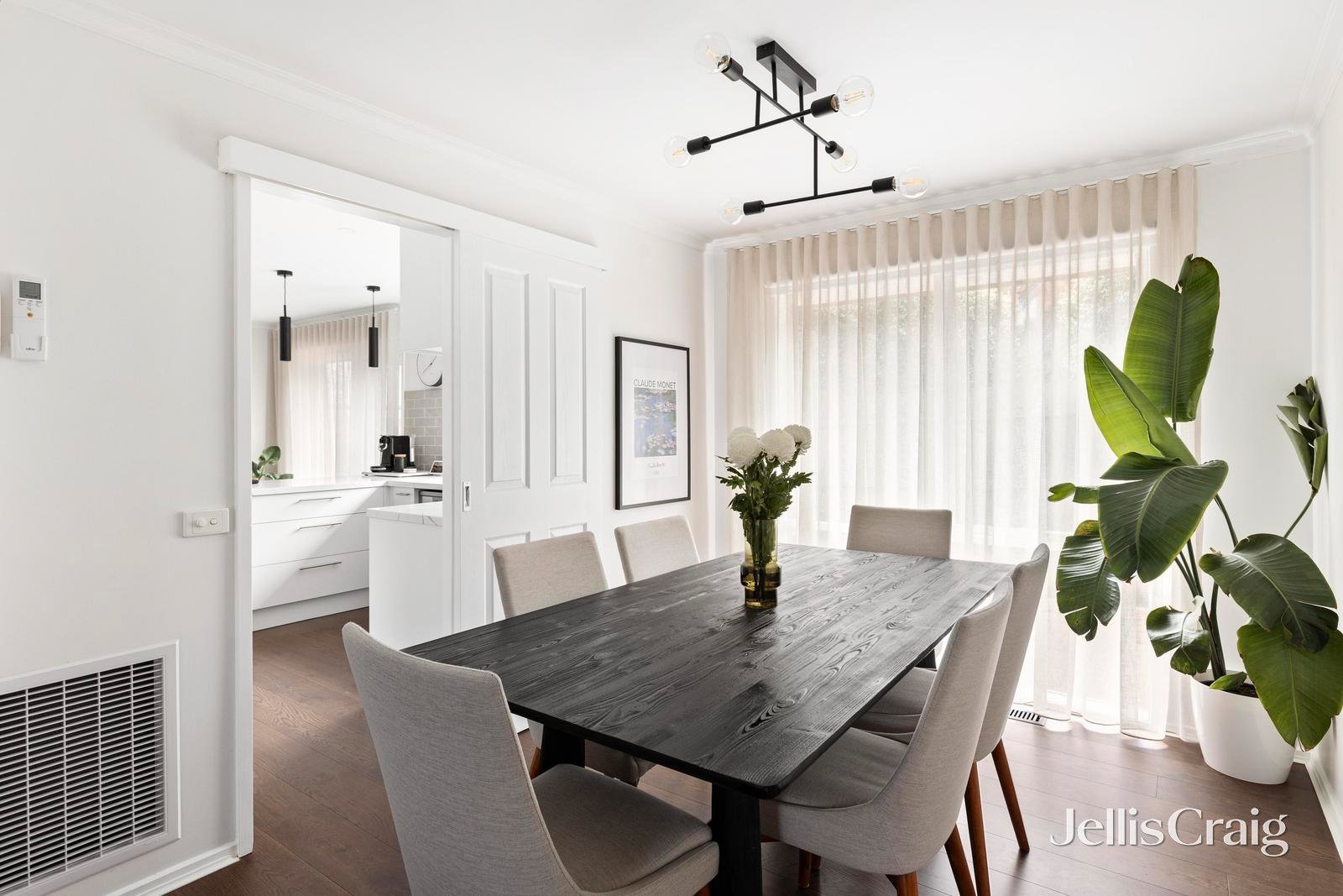 2/1 Sunset Drive, Heathmont image 5