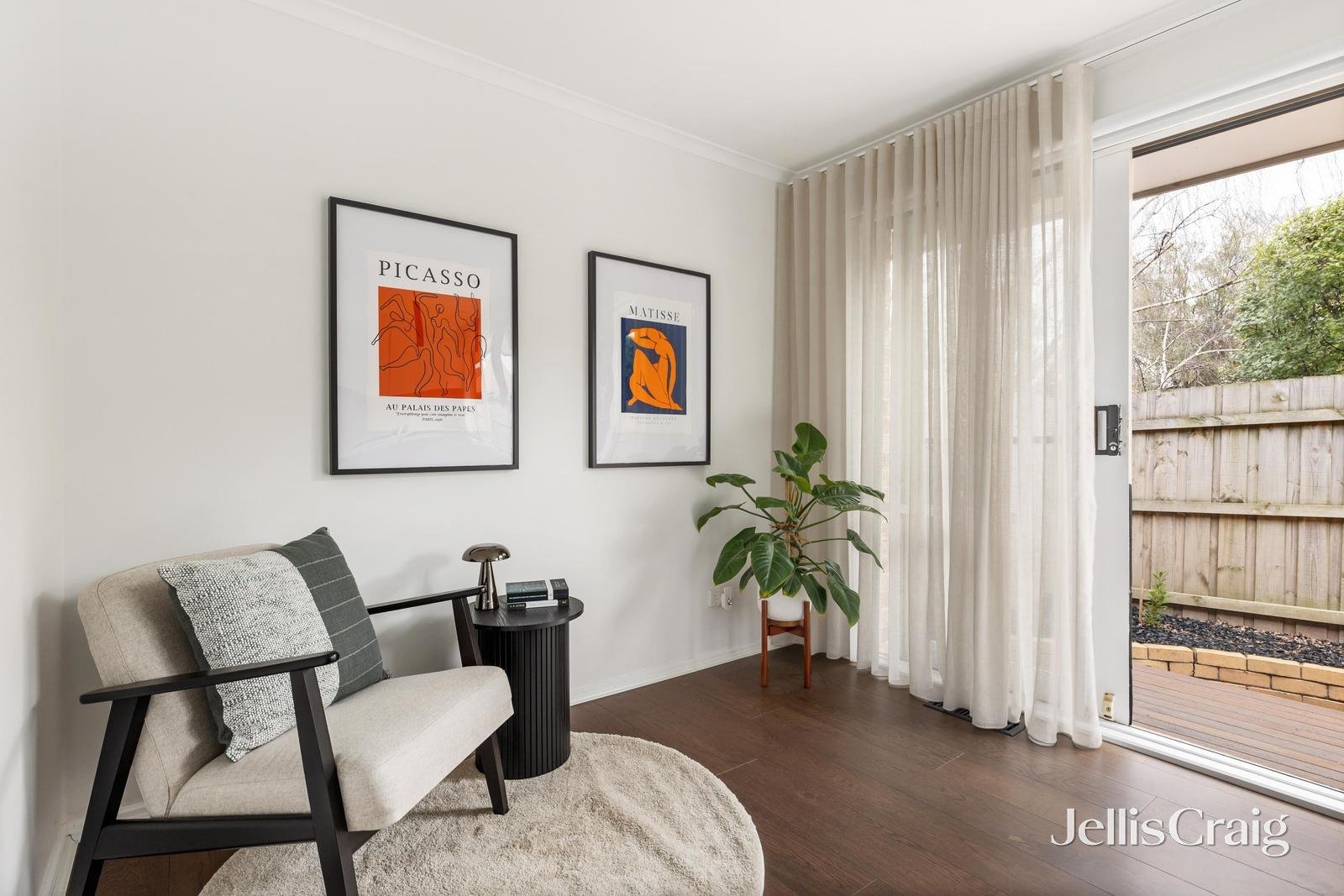 2/1 Sunset Drive, Heathmont image 6