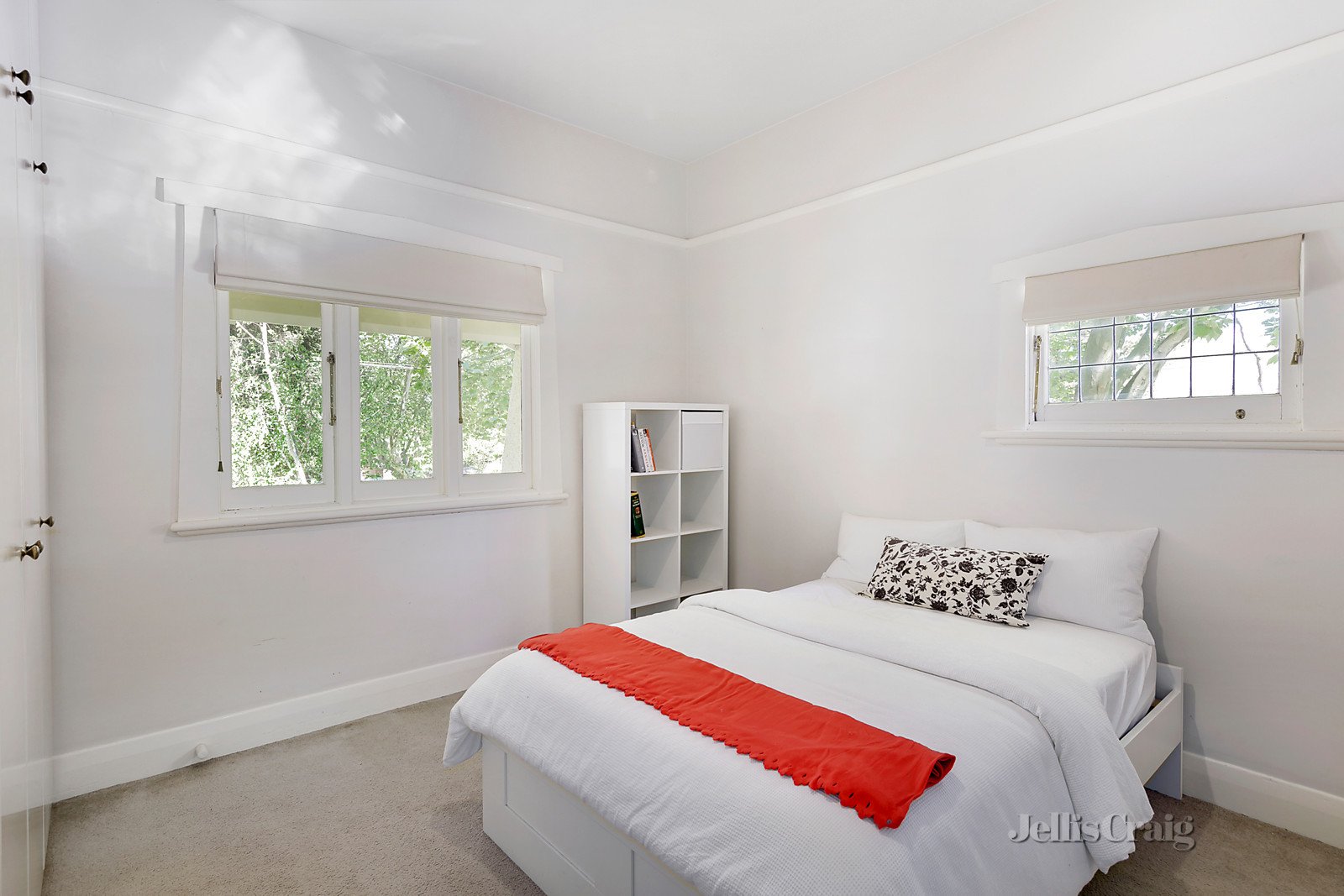 21 Surrey Avenue, Surrey Hills image 7