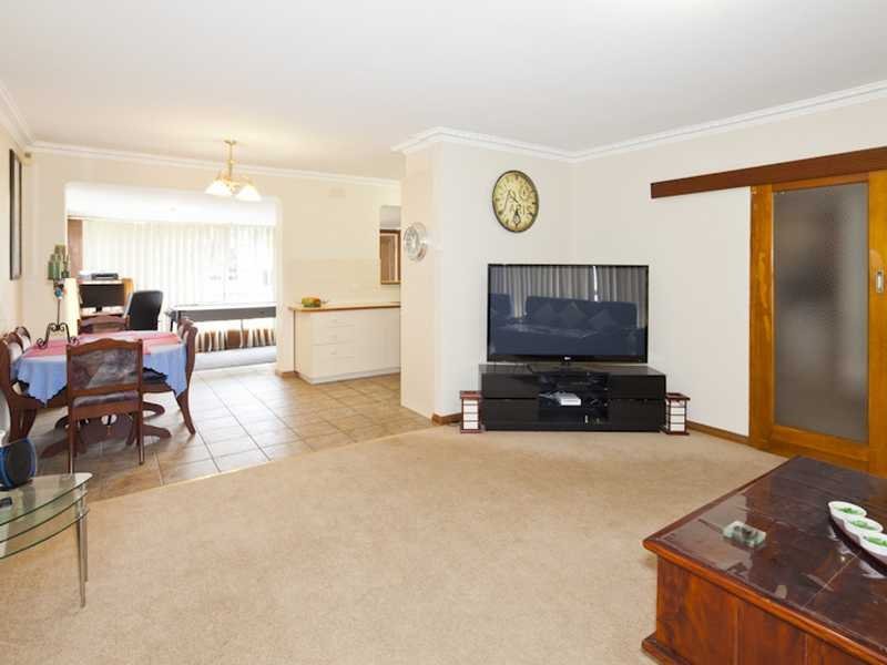 21 Tasman Avenue, Belmont image 8