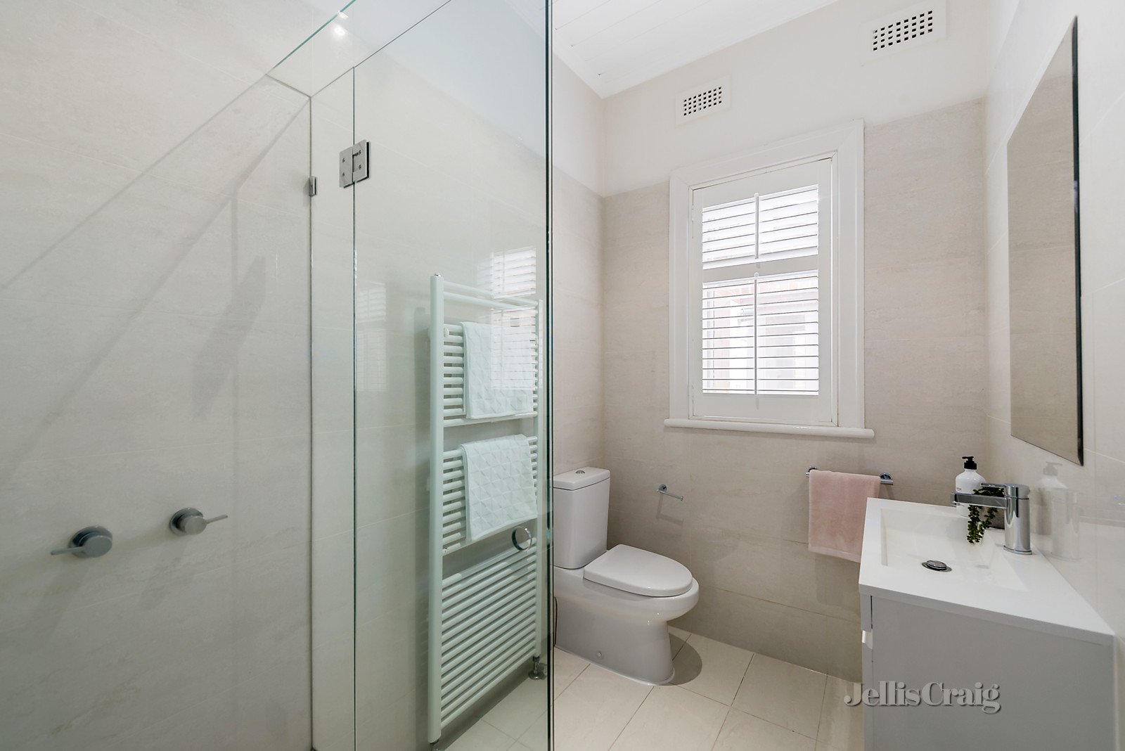 21 The Boulevard, Hawthorn image 8