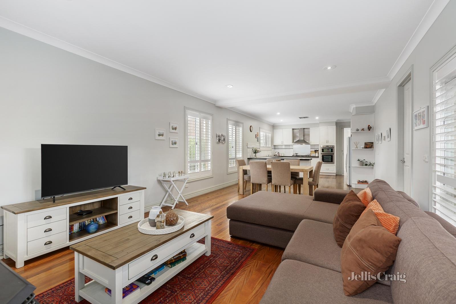 21 The Elms, Donvale image 2