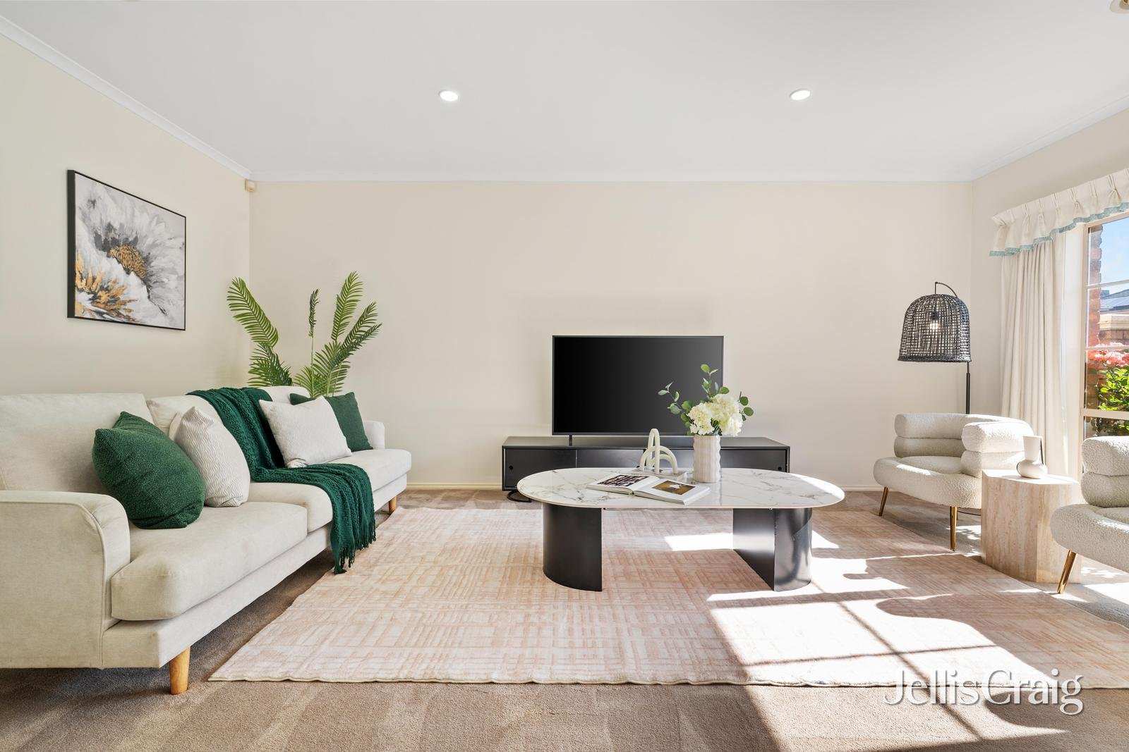 21 The Rise, Glen Waverley image 2