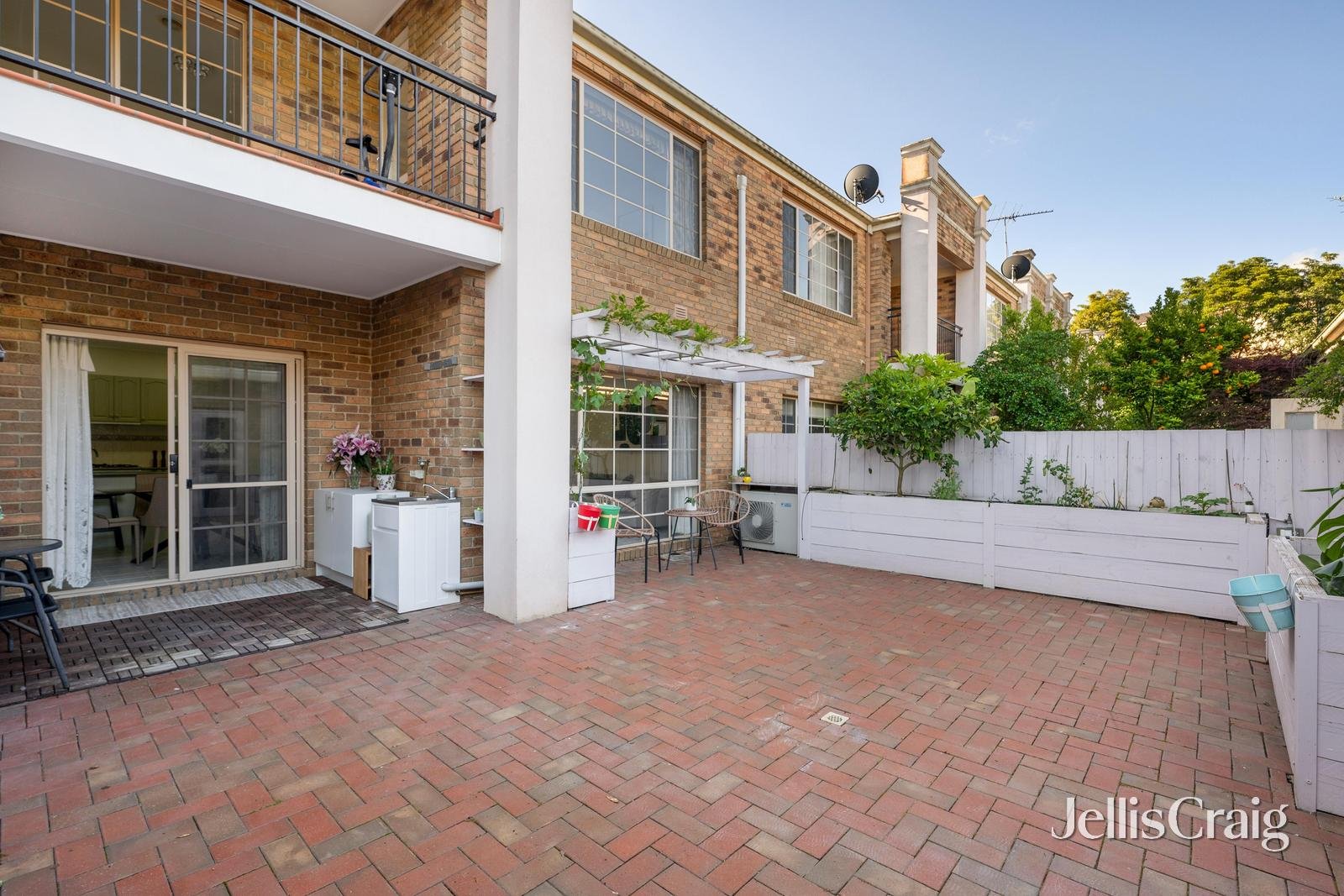 21 The Rise, Glen Waverley image 10
