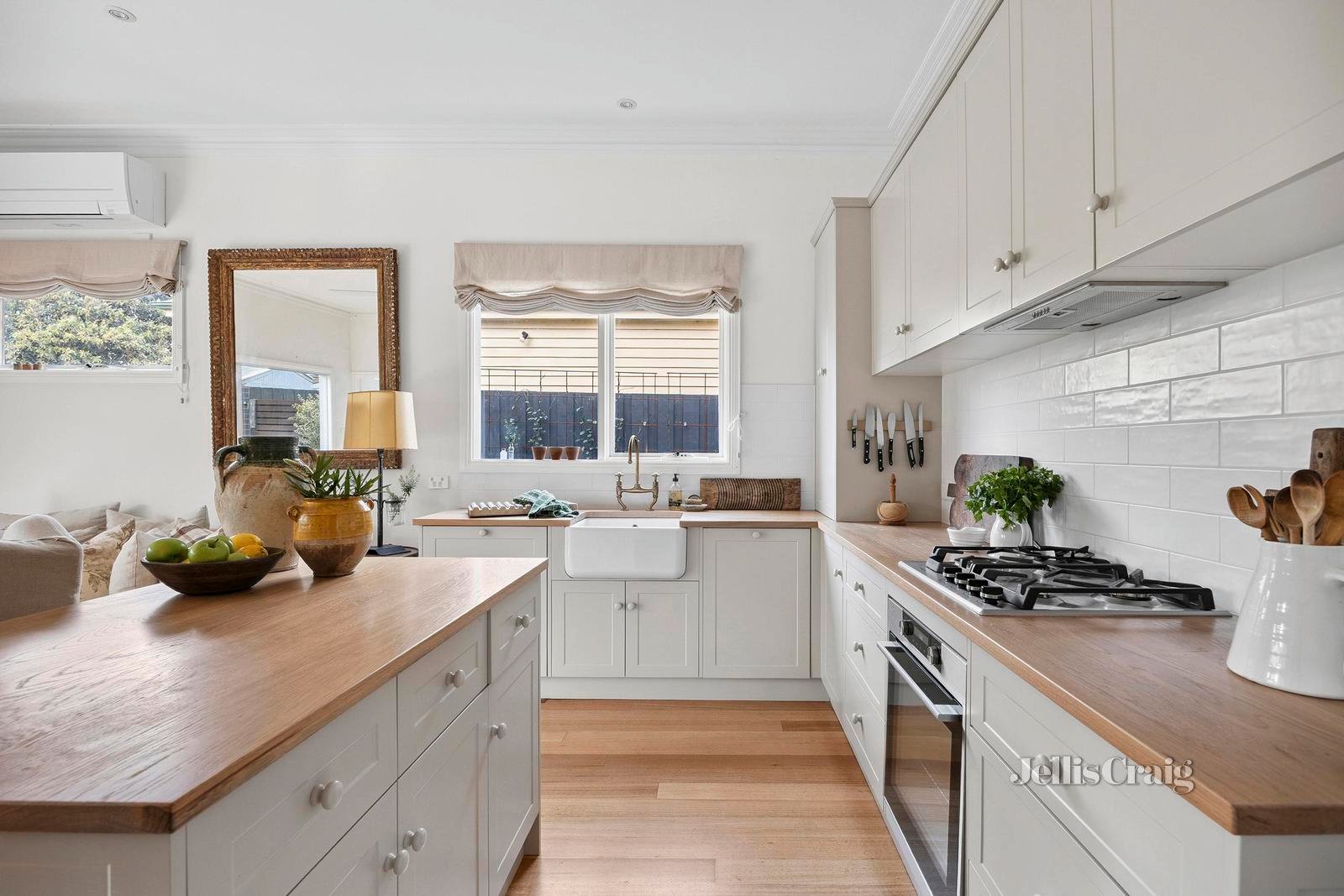 21 Thorne Street, East Geelong image 3