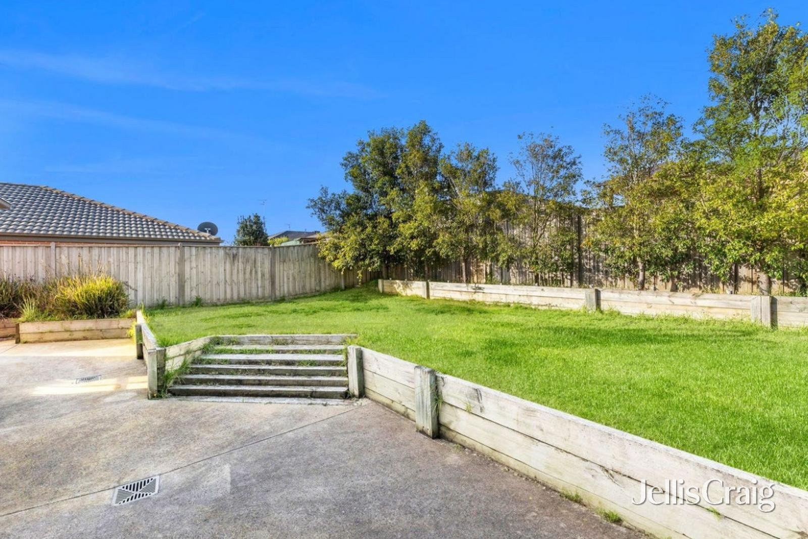 21 Tispa Drive, Leopold image 7