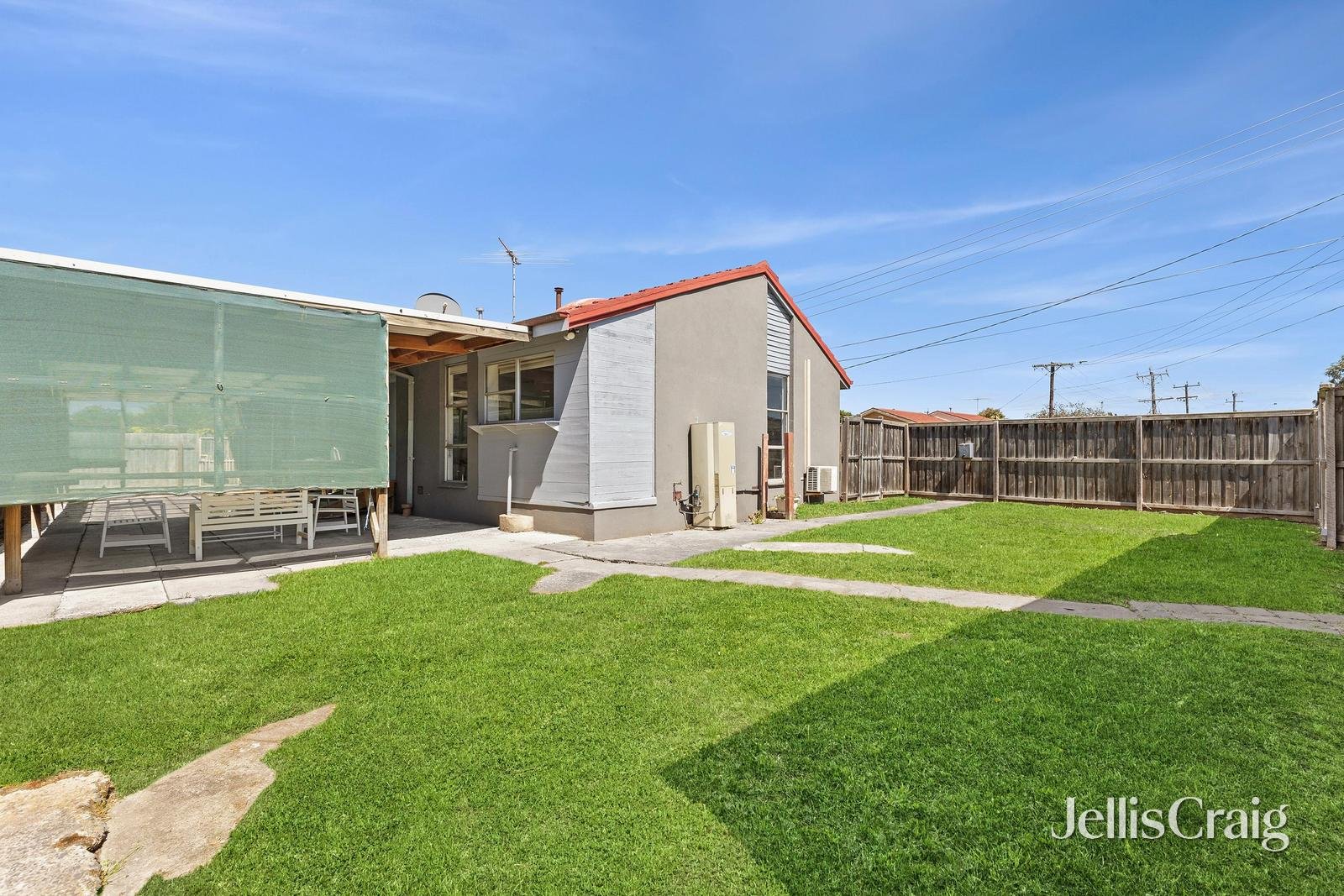 21 Titan Street, Whittington image 10