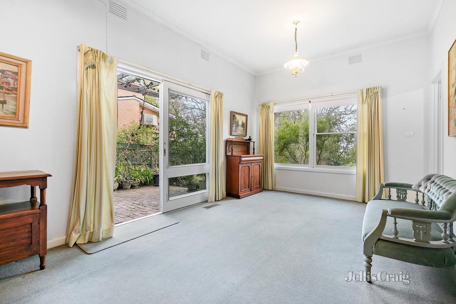 21 Tormey Street, Balwyn North image 5