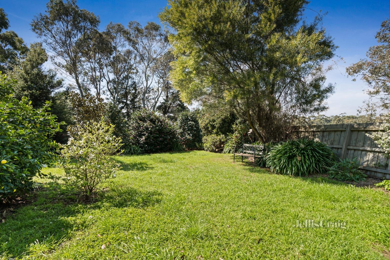 21 Torwood Avenue, Glen Waverley image 10