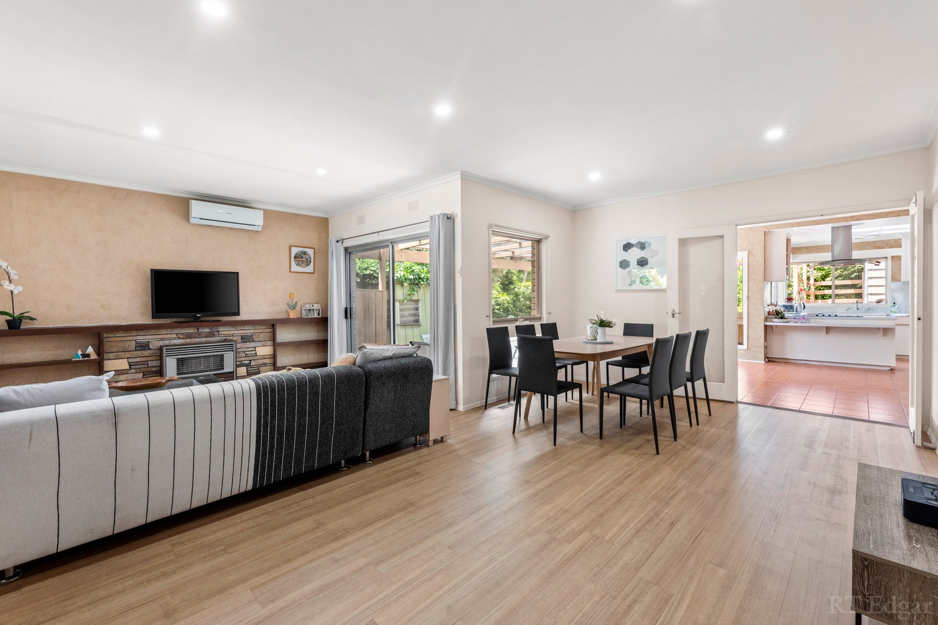 Property Gallery Thumbnail 2