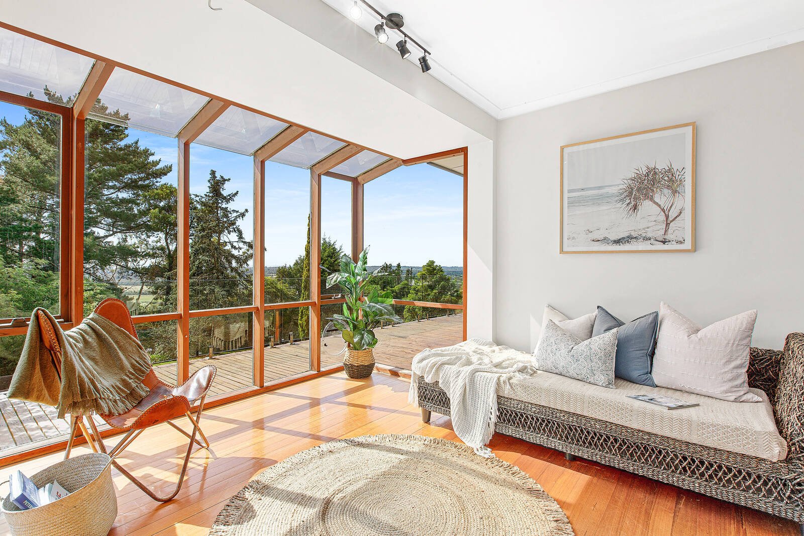 Property Gallery Thumbnail 4
