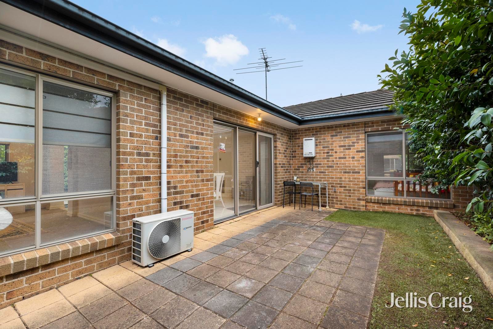 2/1 Vasey Avenue, Mount&nbsp;Waverley image 8
